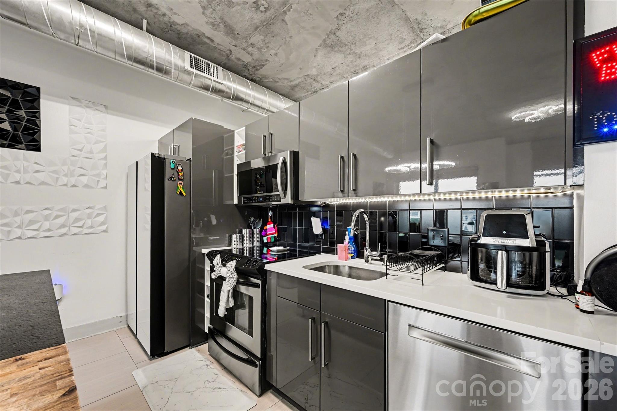 Courtside Condos - Residential
