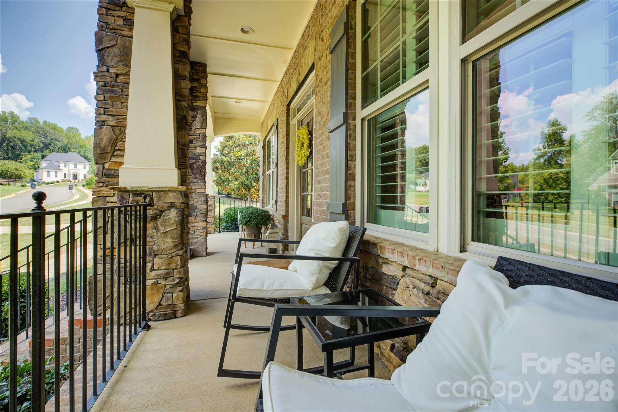 2324 Sommerton Glen
