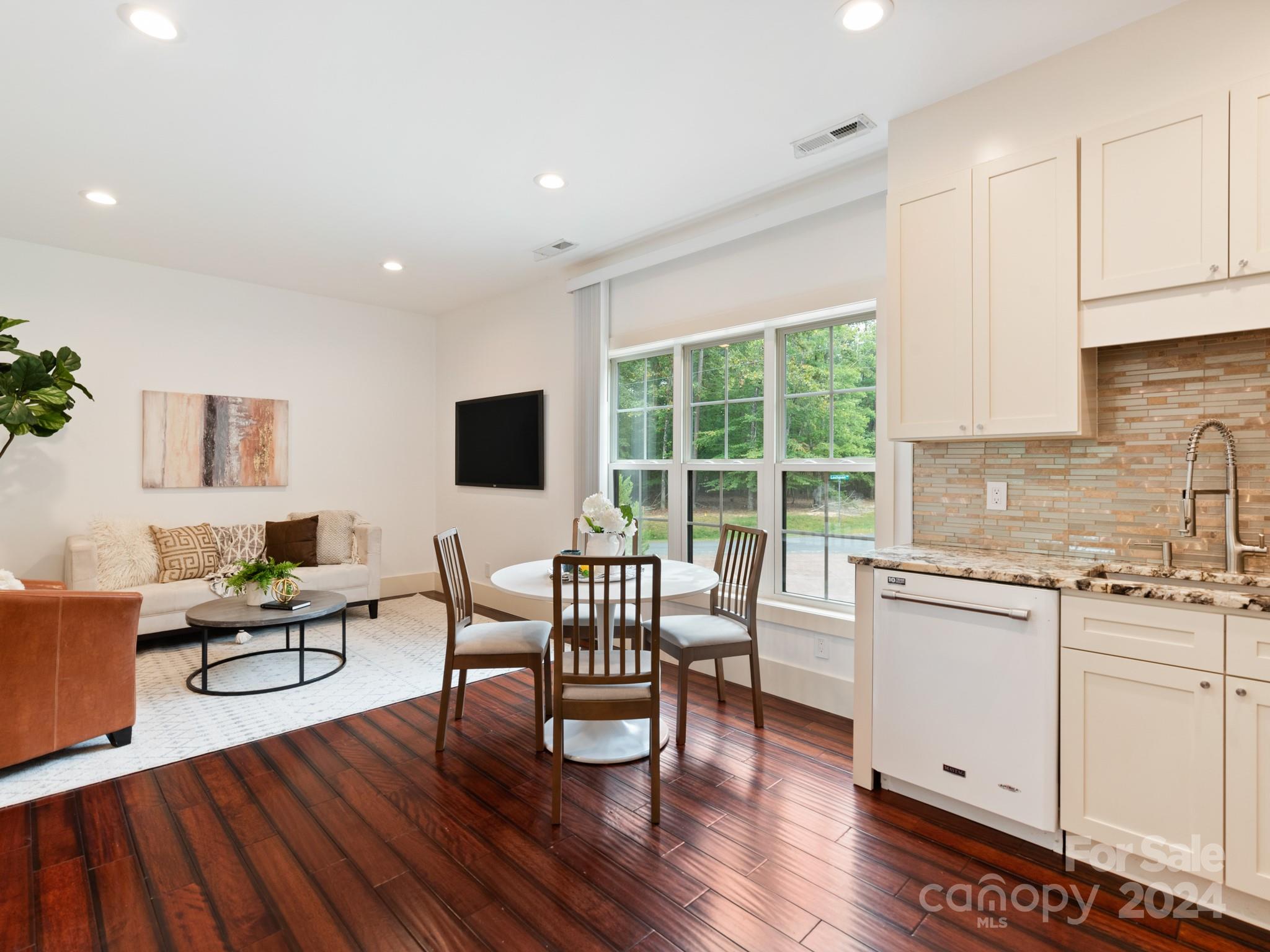 Lochaven Estates - Residential