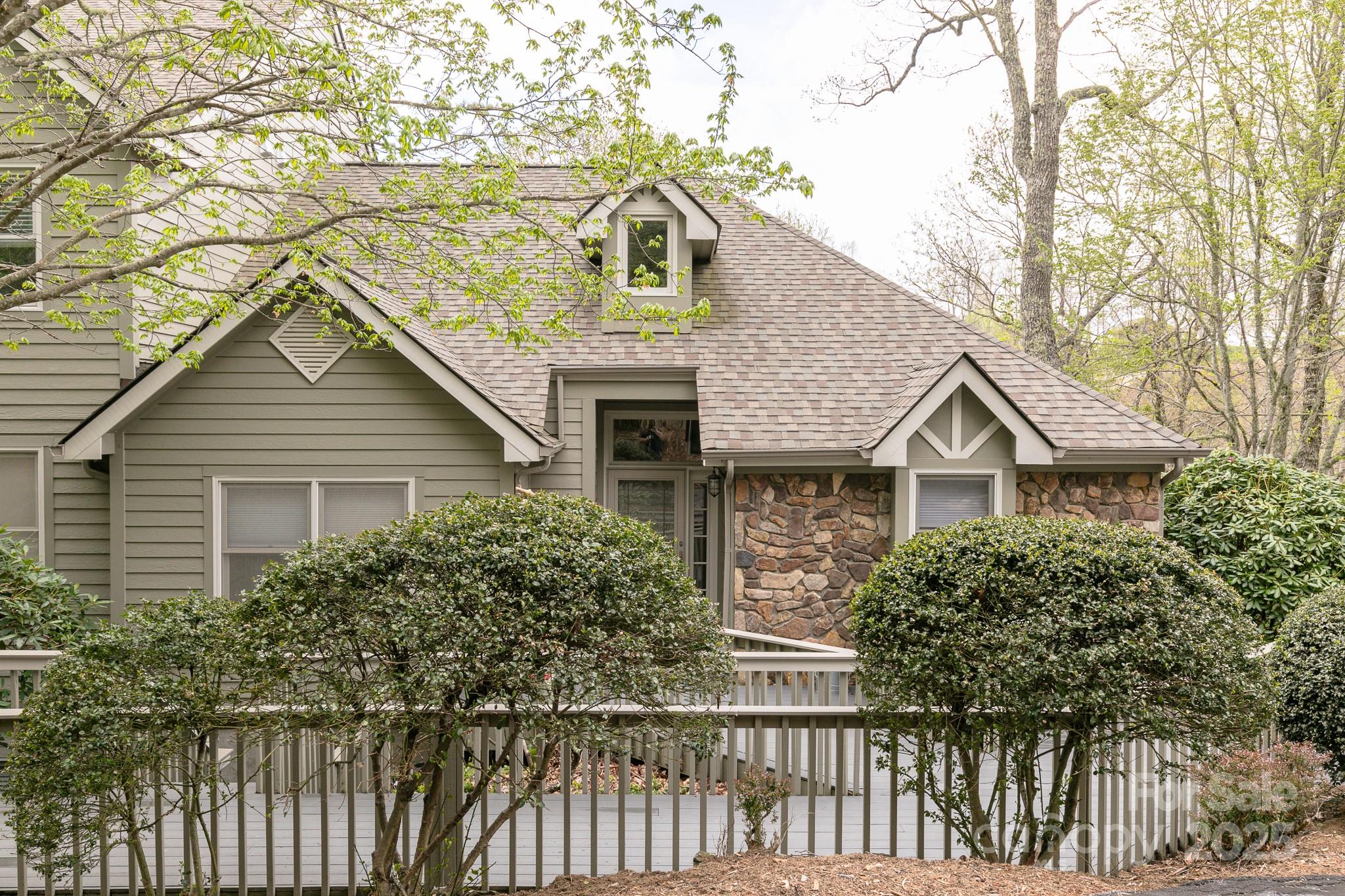 220 Stoney Falls Loop C/2
