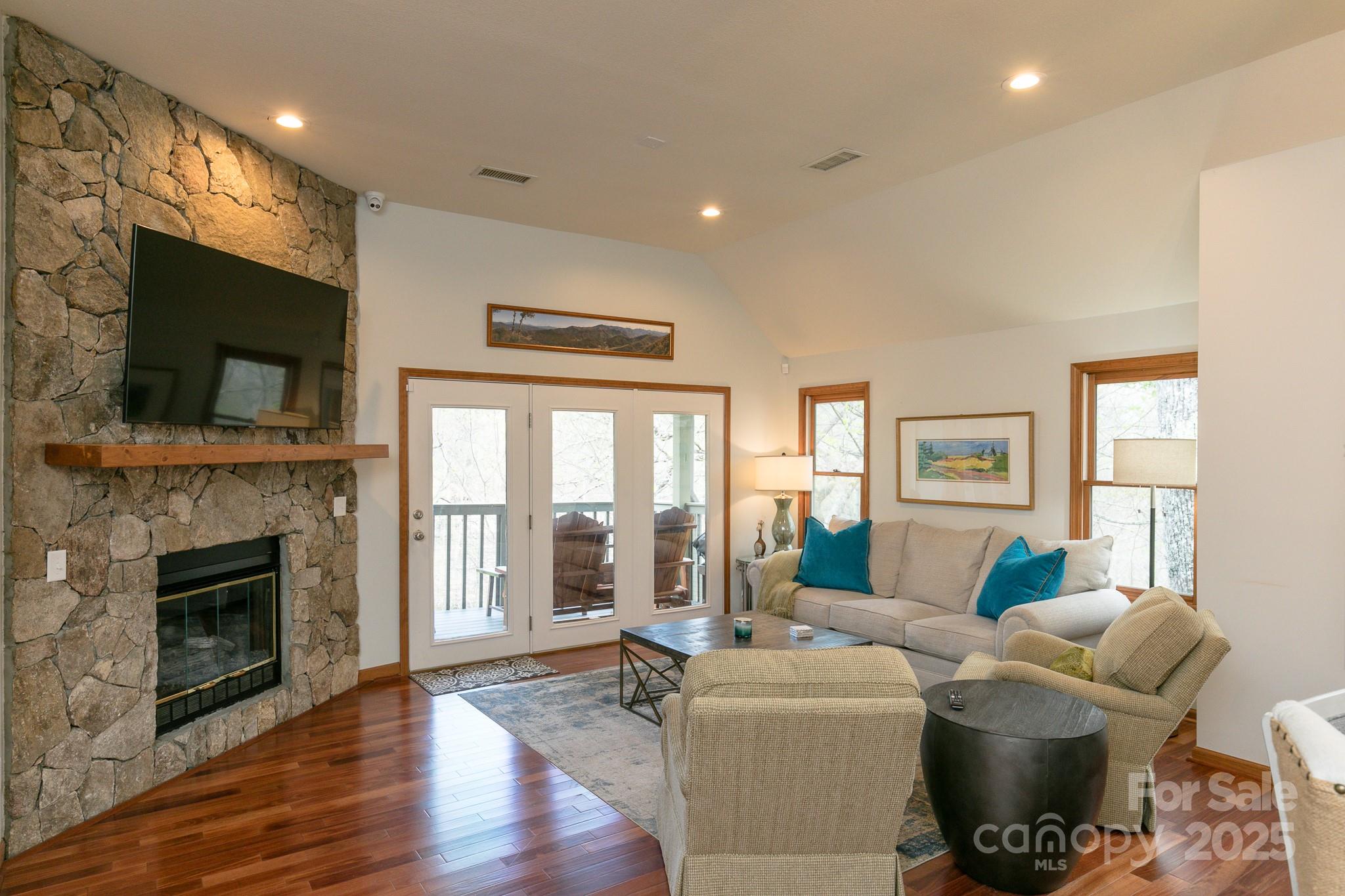 220 Stoney Falls Loop C/2