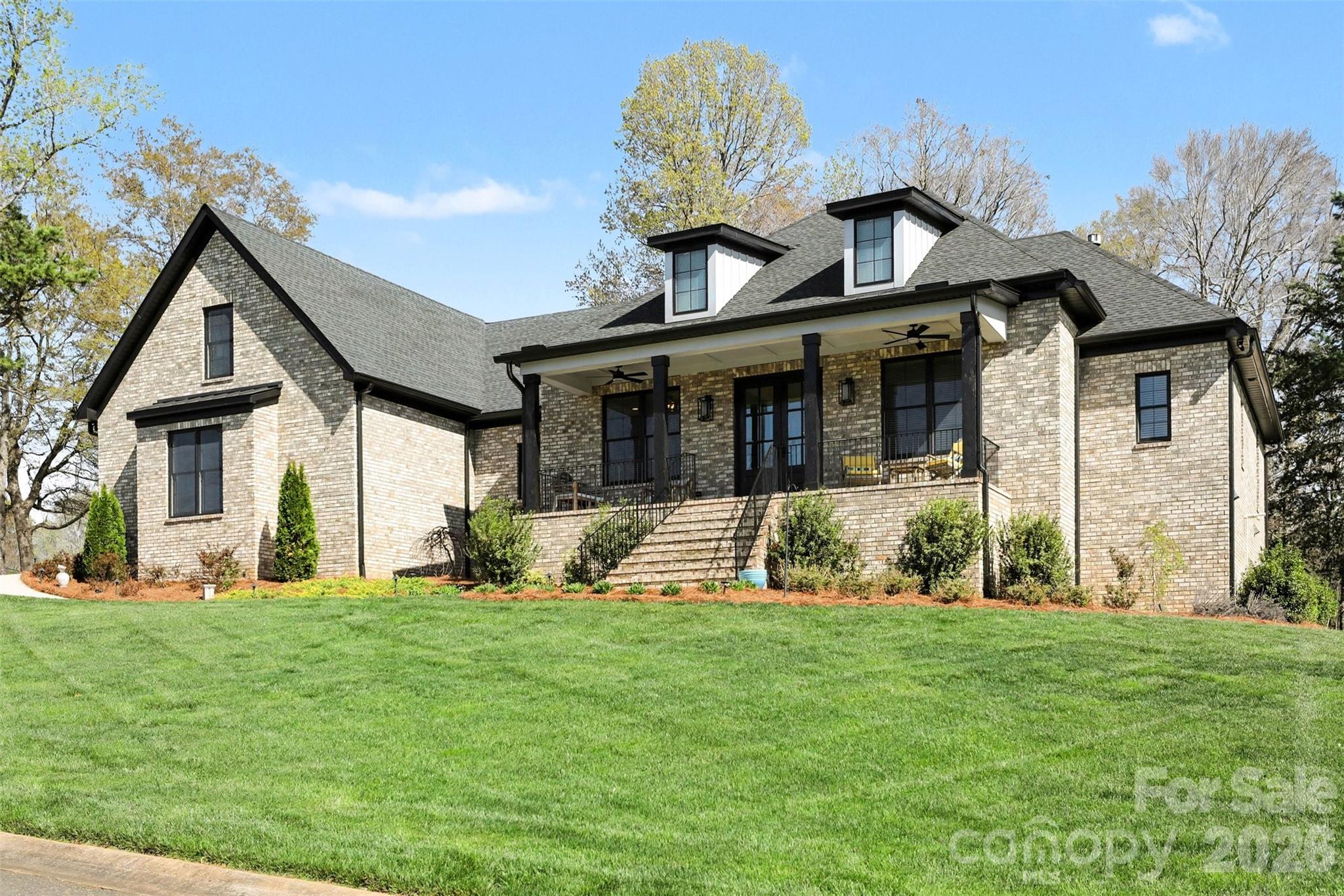 302 Forest Bay Court