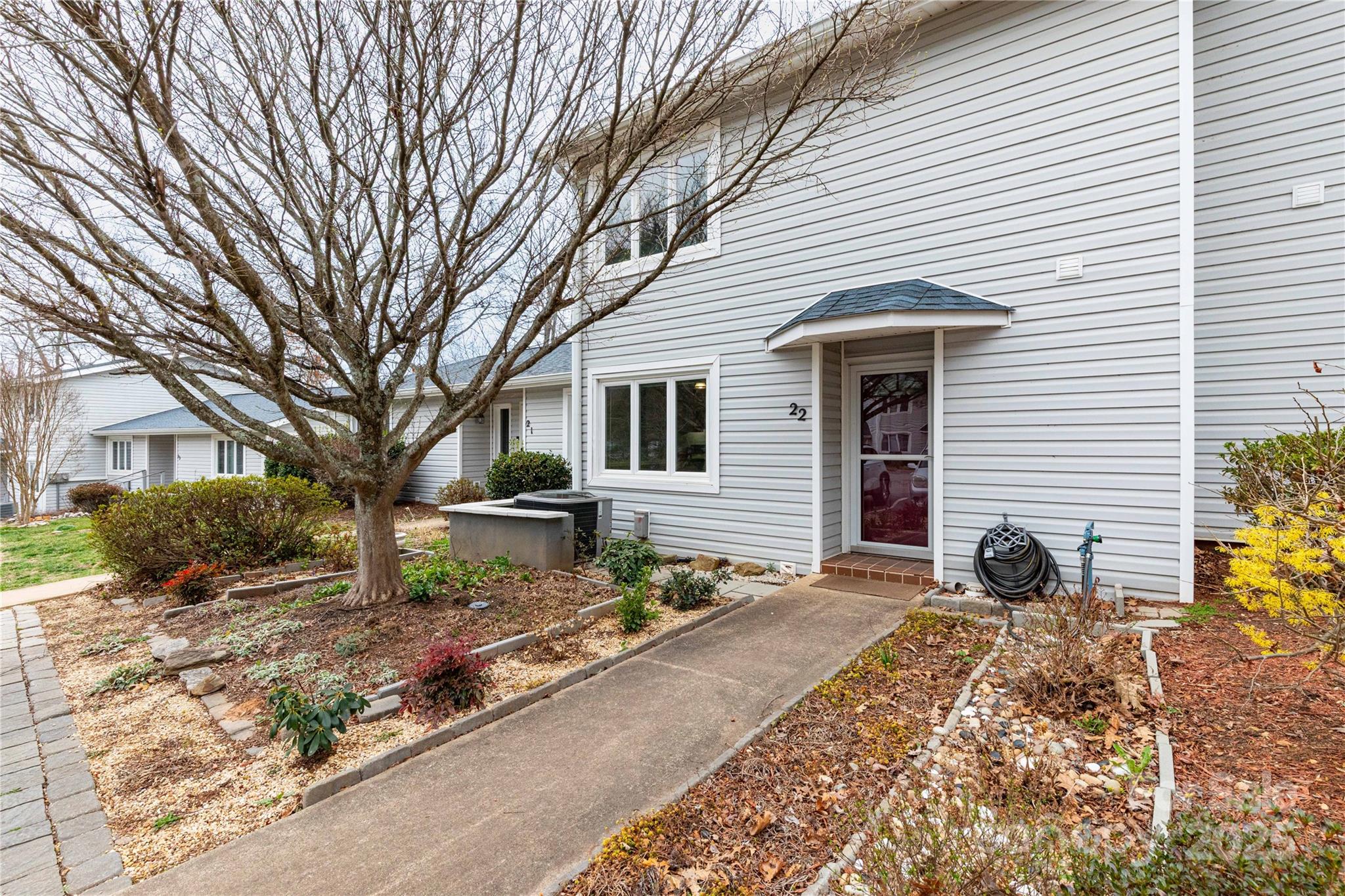 22 Hollybrook Drive