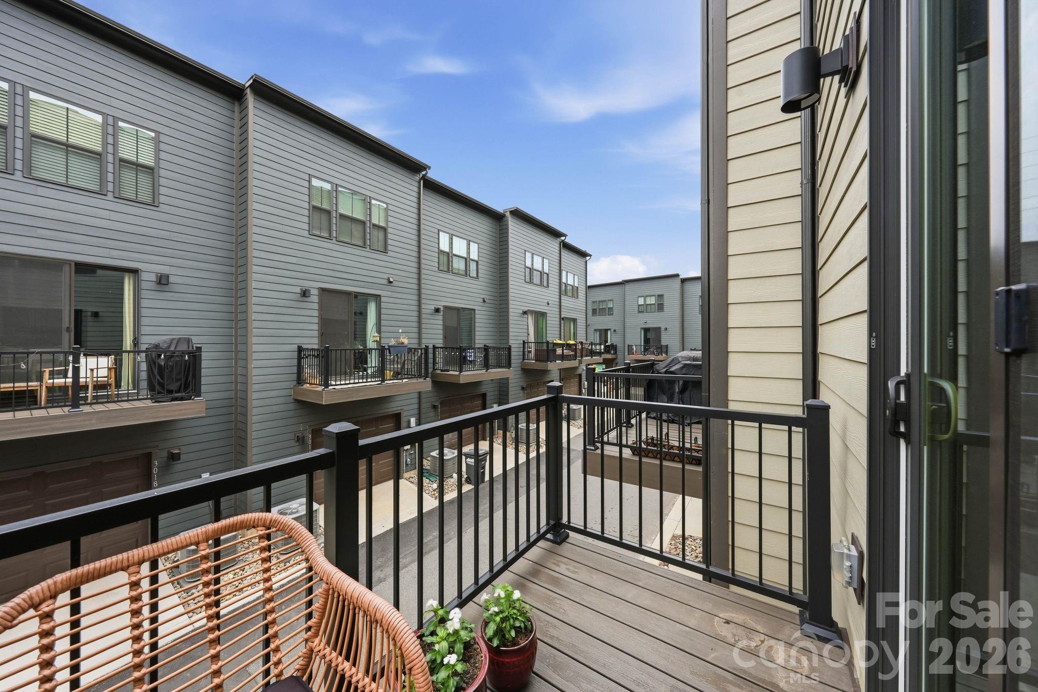 Southrail Station - Residential