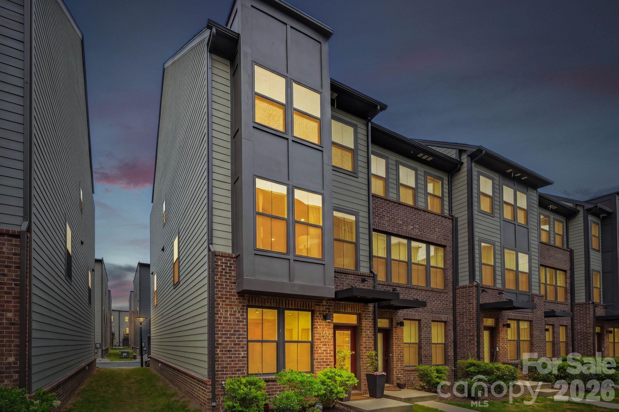 Southrail Station - Residential