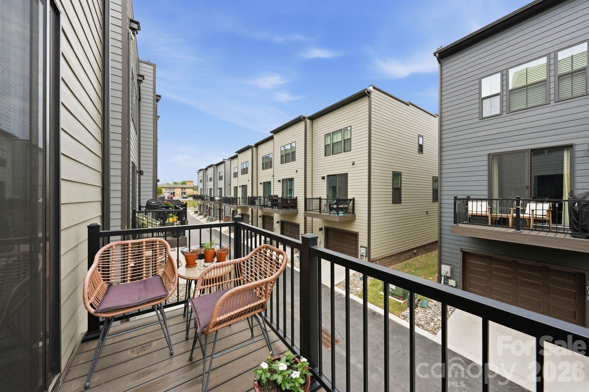 Southrail Station - Residential