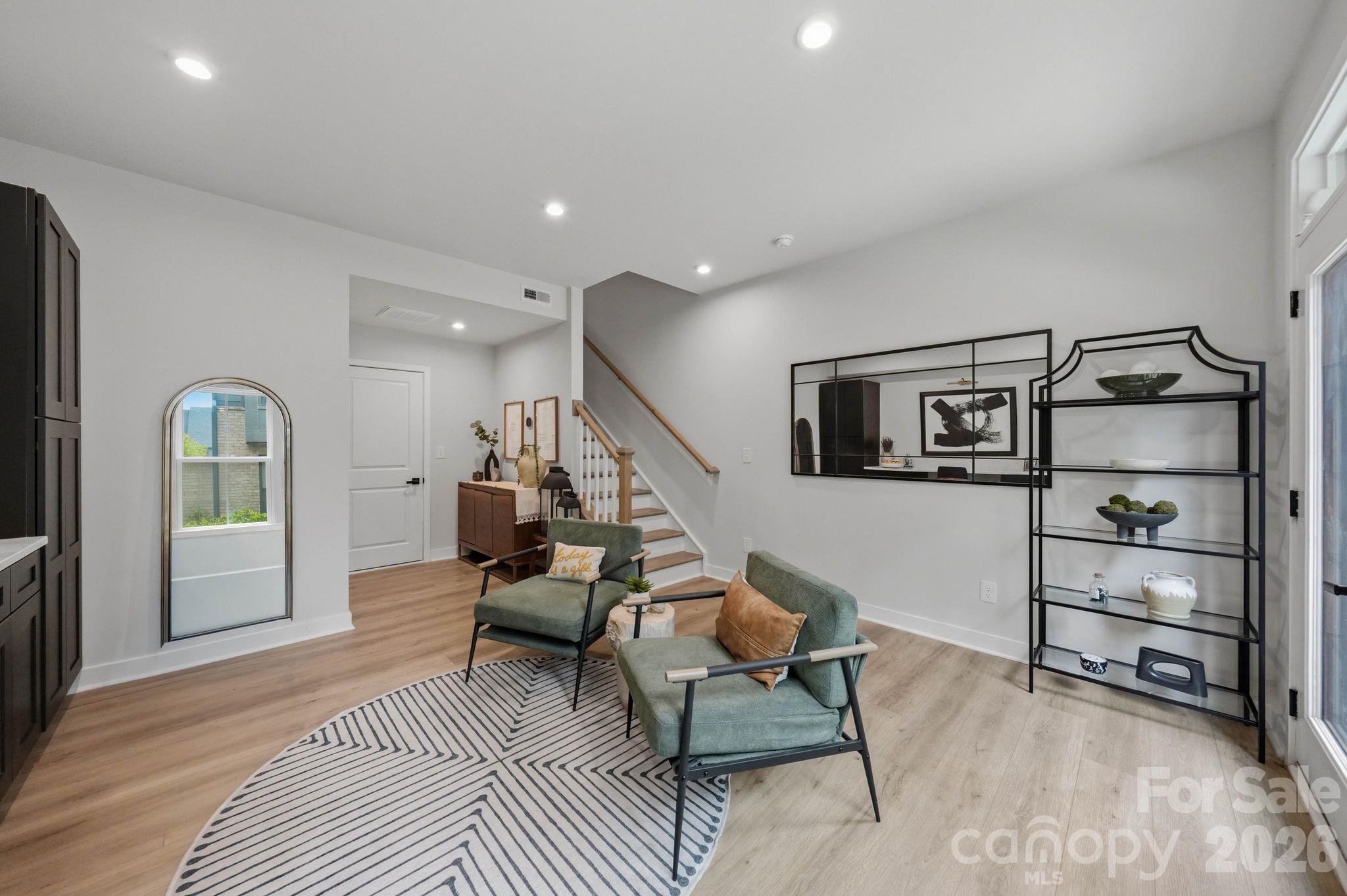 Southrail Station - Residential
