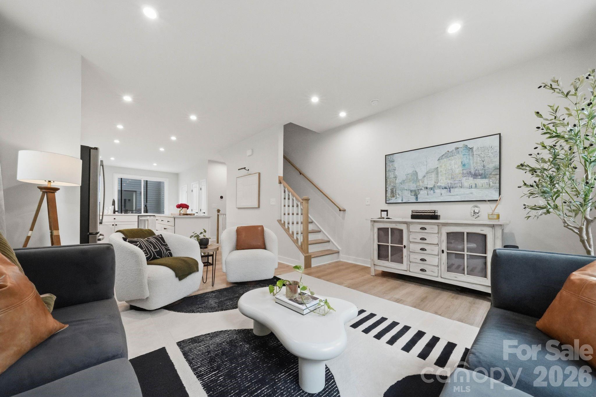 Southrail Station - Residential