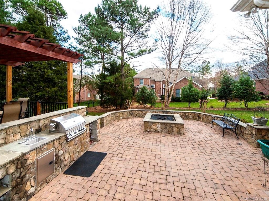 Lake Shore - Residential