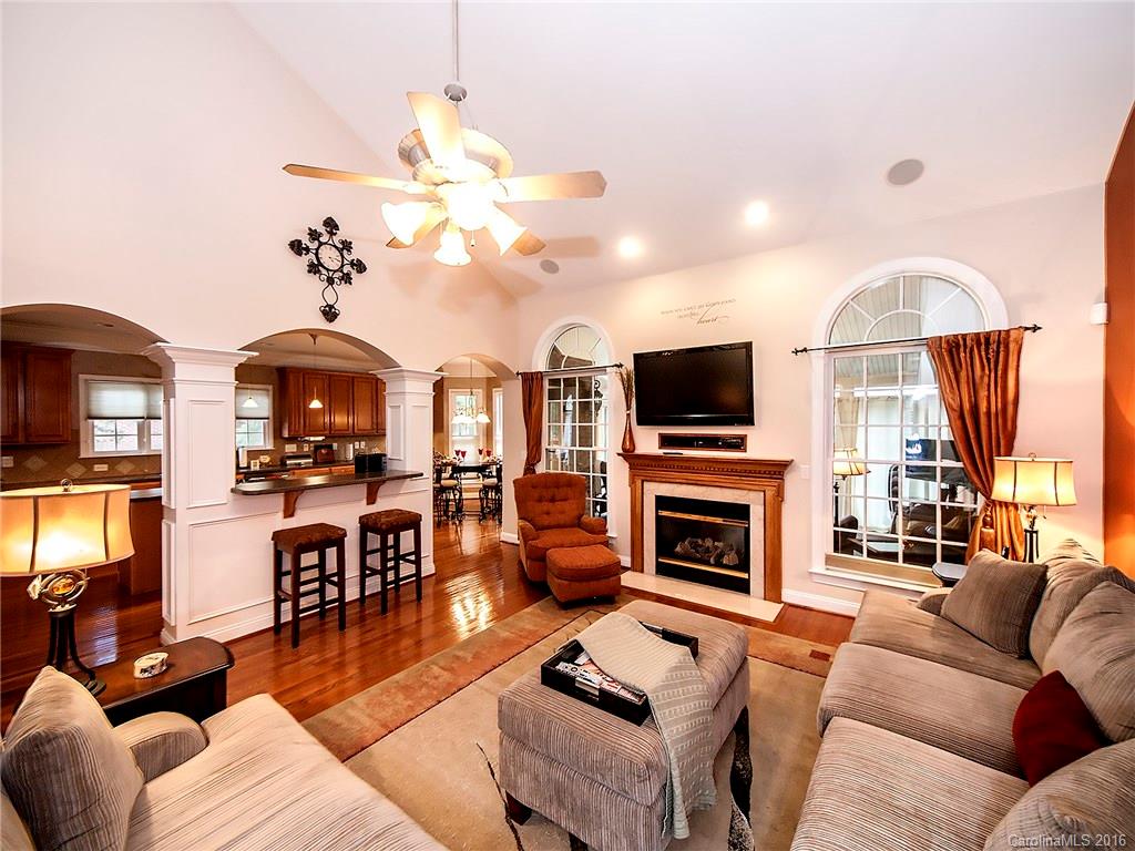 Lake Shore - Residential