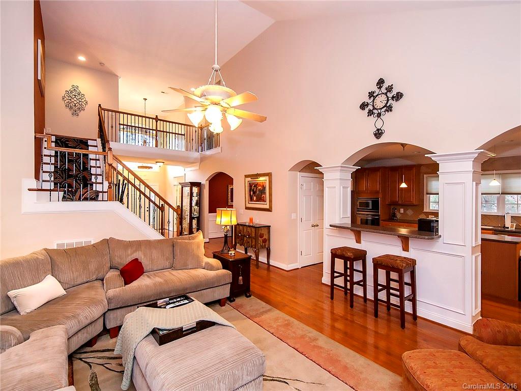 Lake Shore - Residential