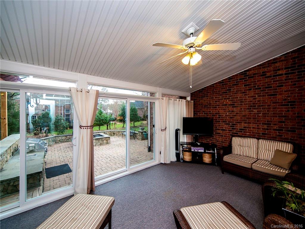 Lake Shore - Residential