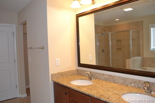 Newport Lakes - Residential