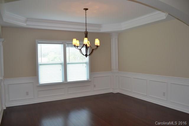 Newport Lakes - Residential