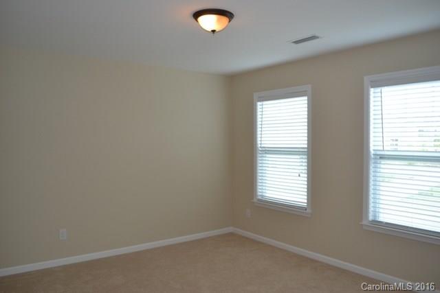 Newport Lakes - Residential