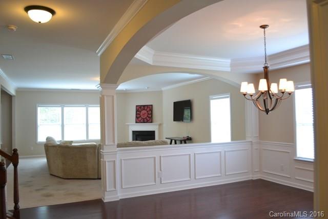 Newport Lakes - Residential