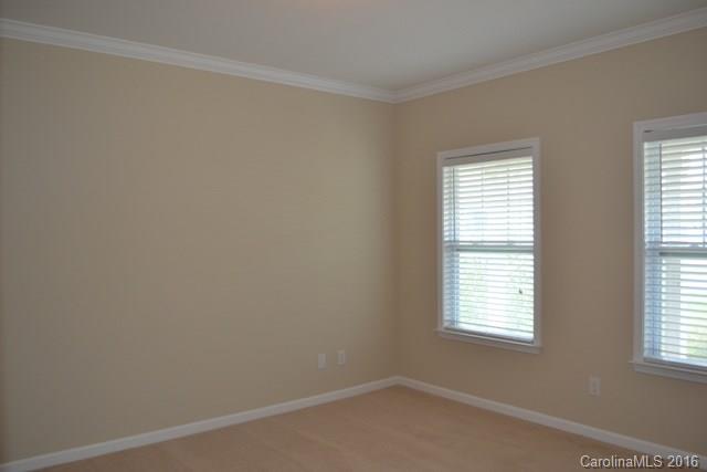 Newport Lakes - Residential