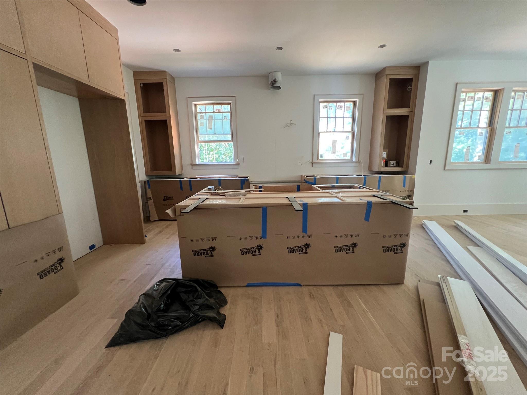 1052 Ventosa Drive