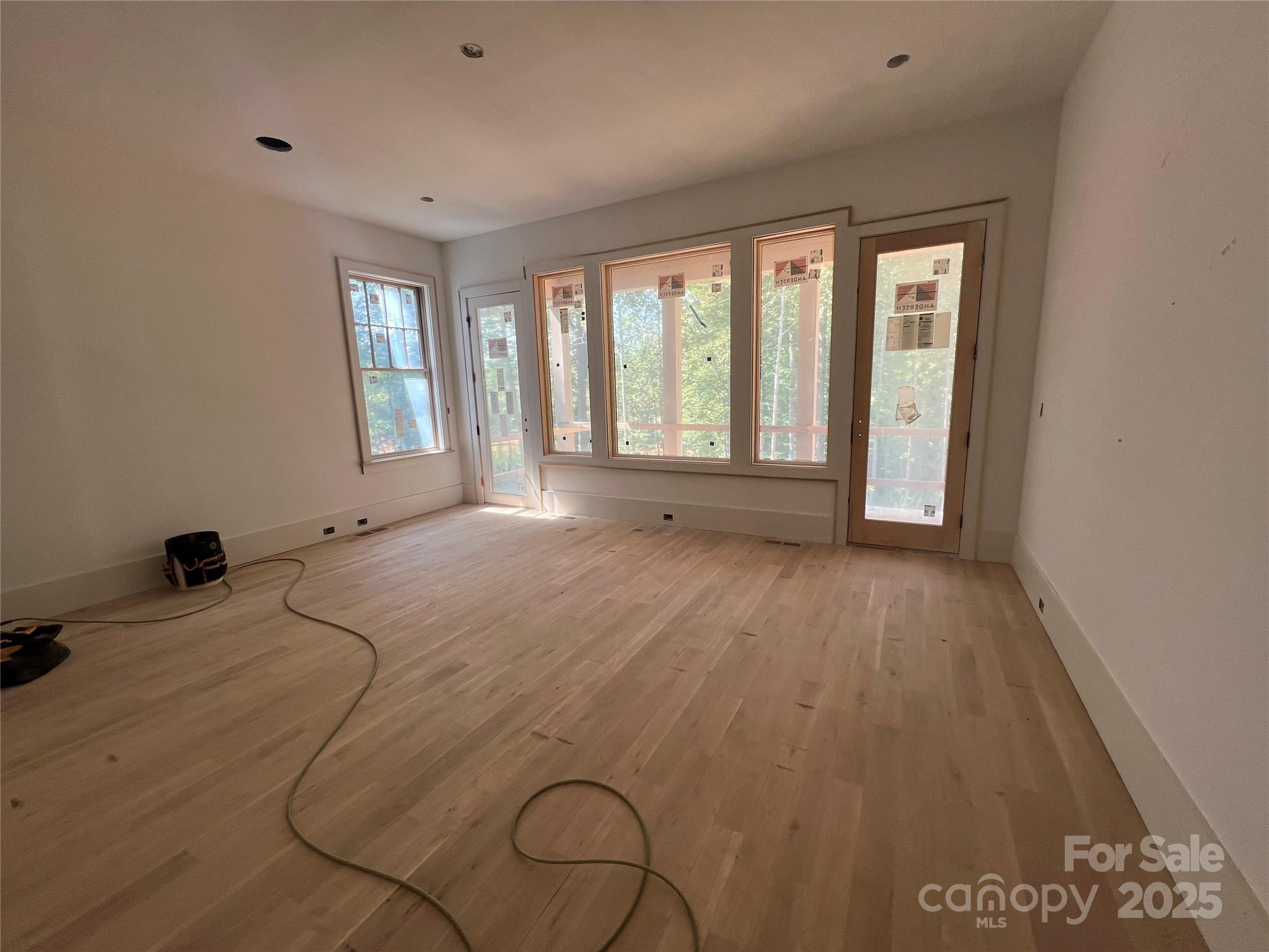 1052 Ventosa Drive