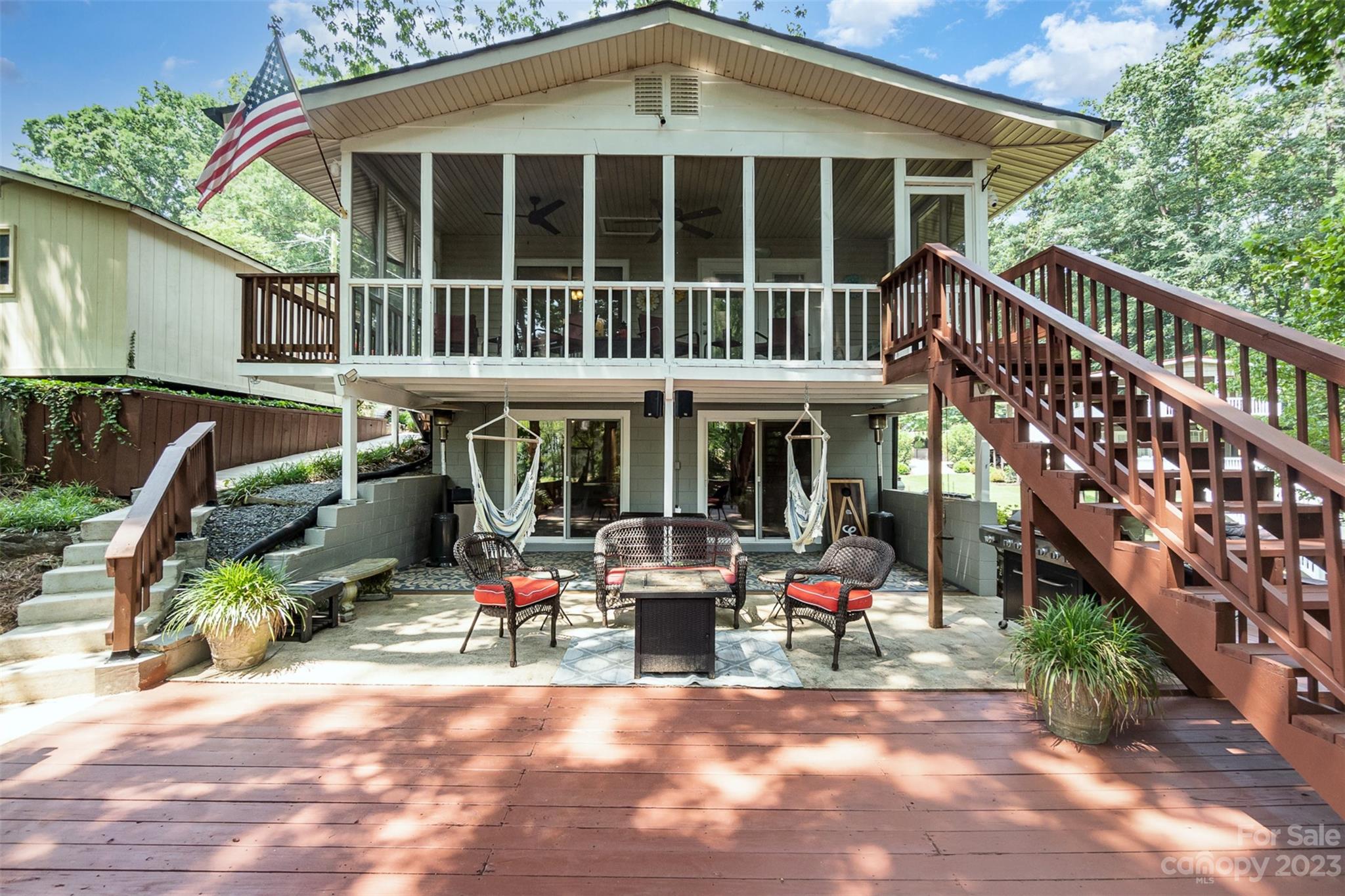 Lakeside - Residential