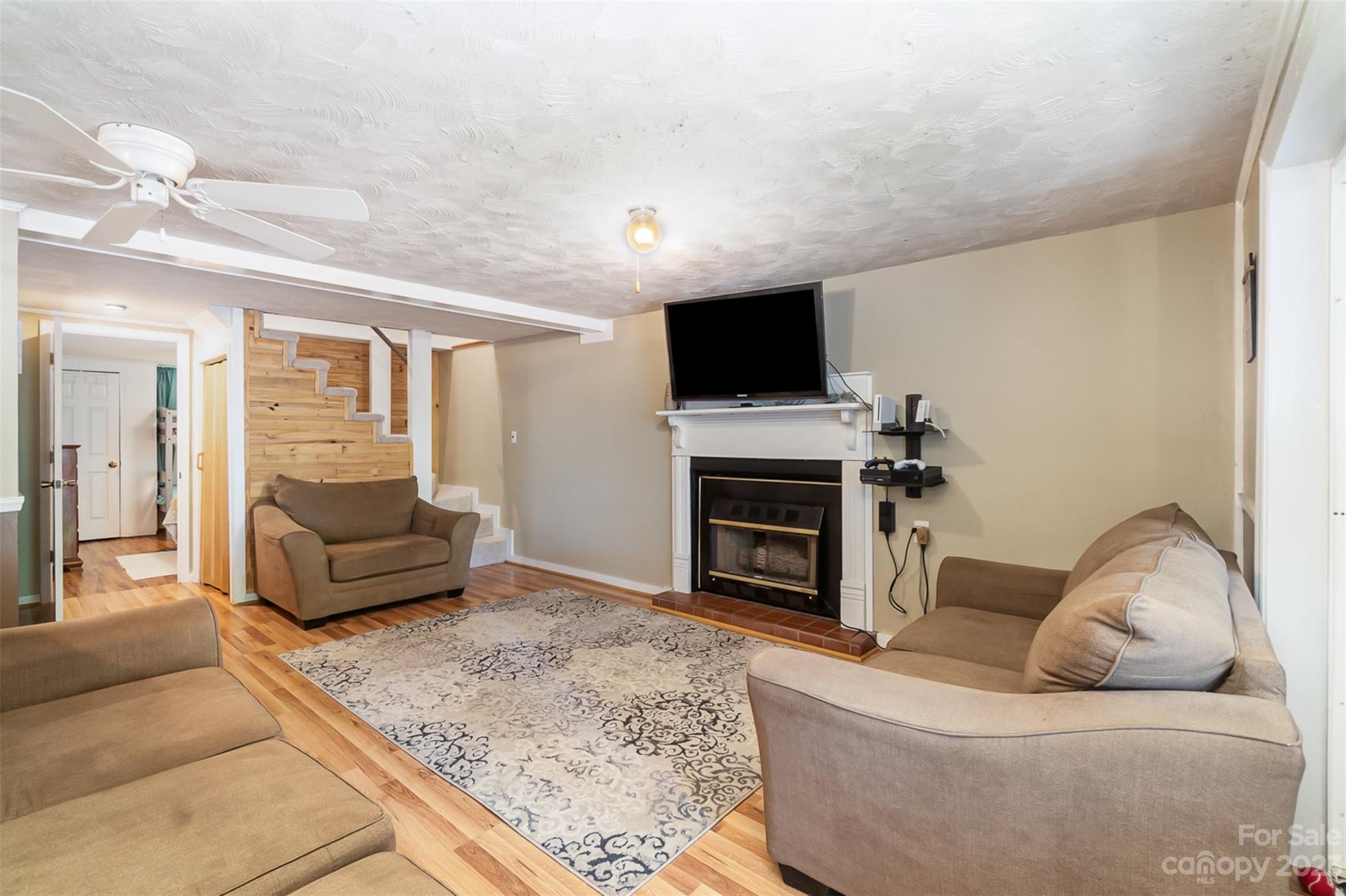 Lakeside - Residential