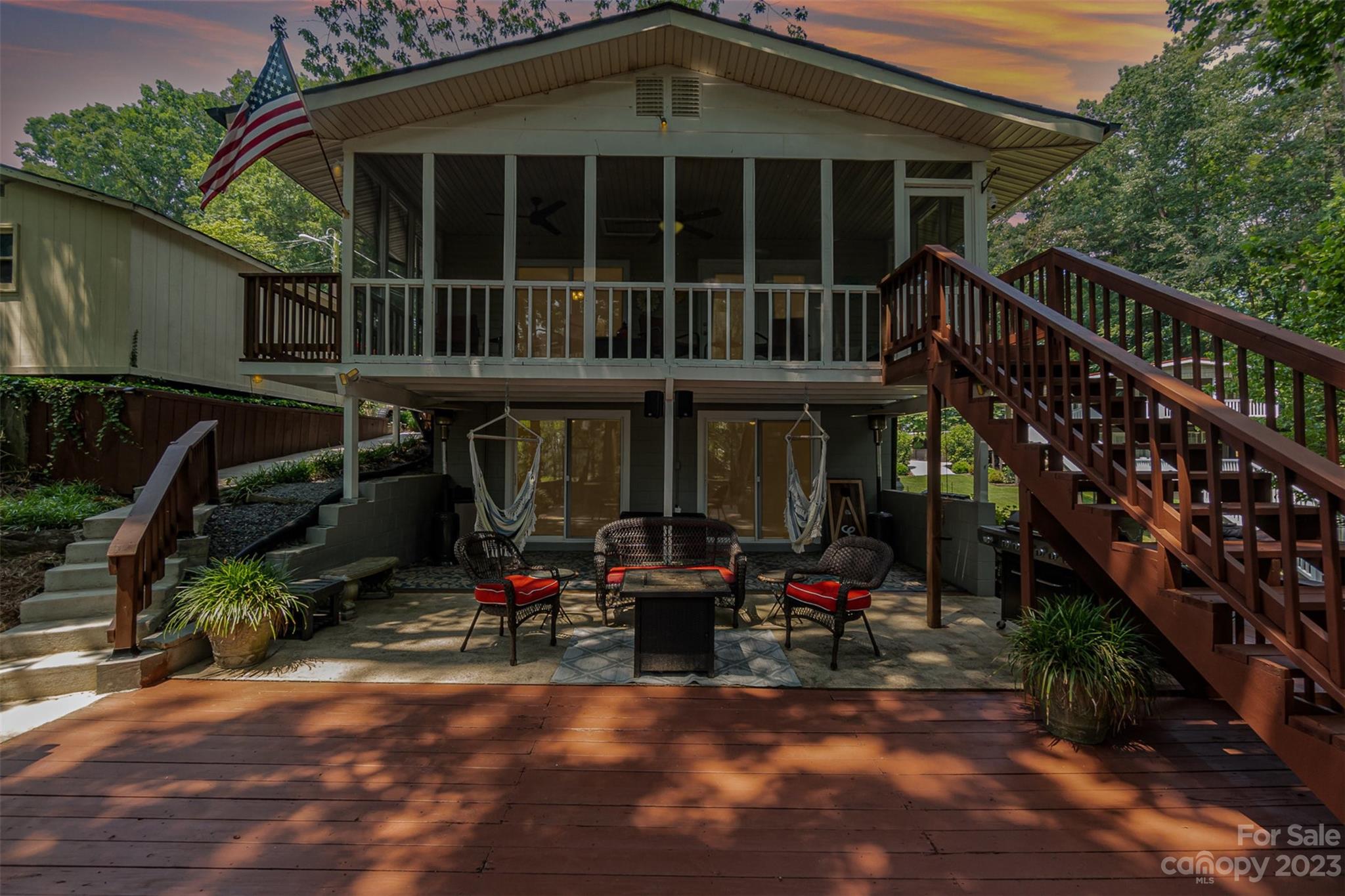 Lakeside - Residential