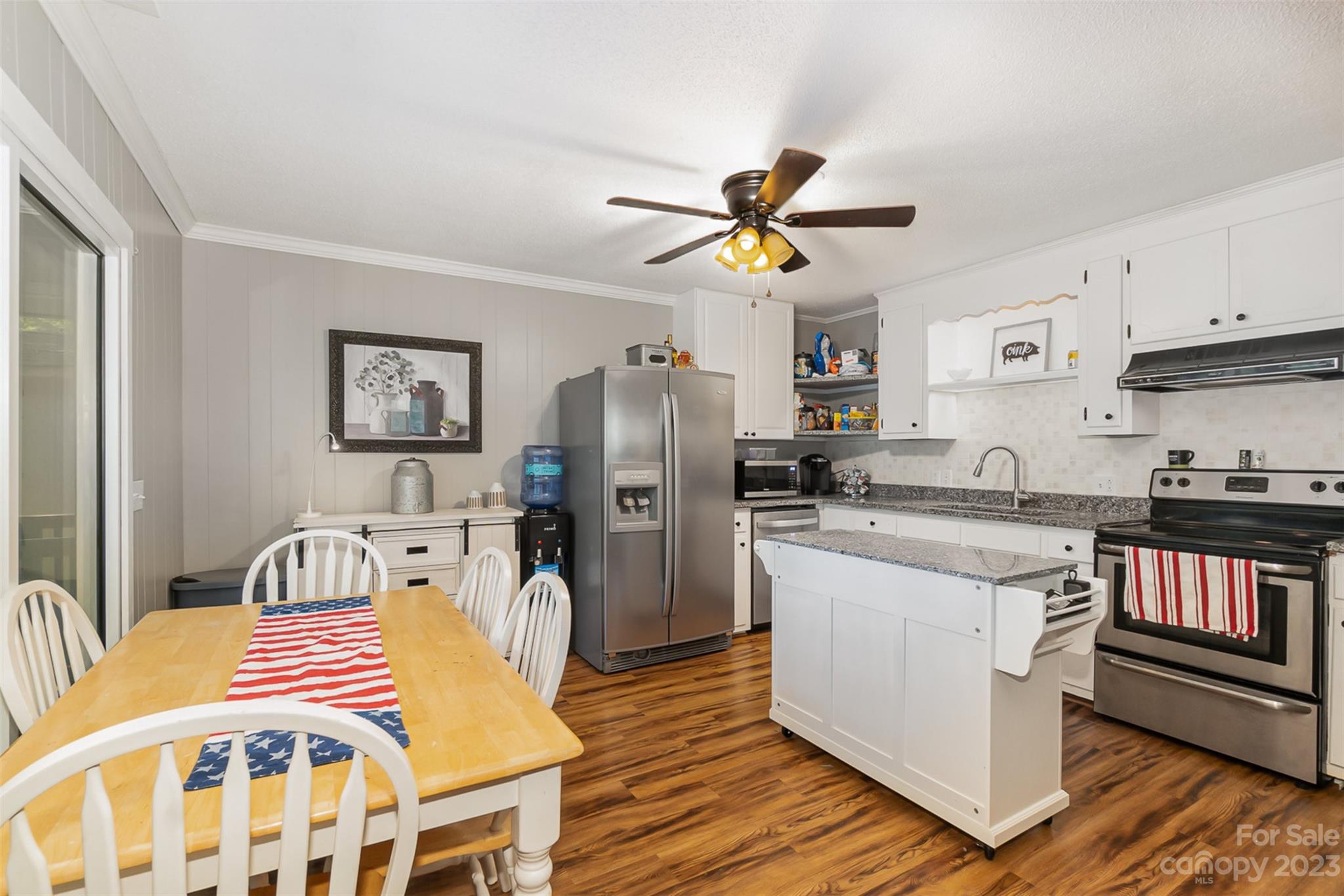 Lakeside - Residential