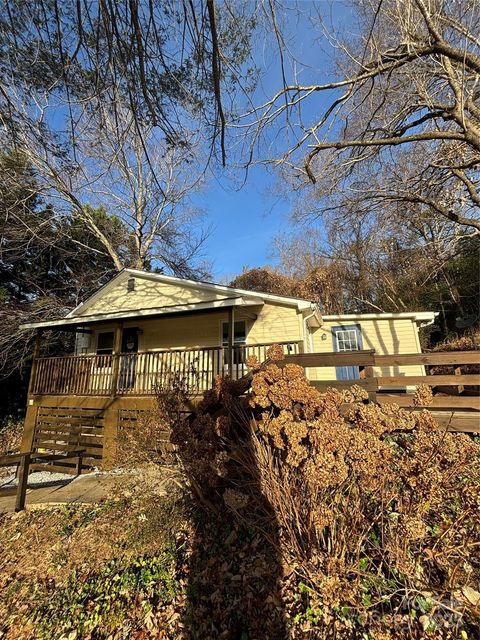 30 Porter Street Tryon NC 28782