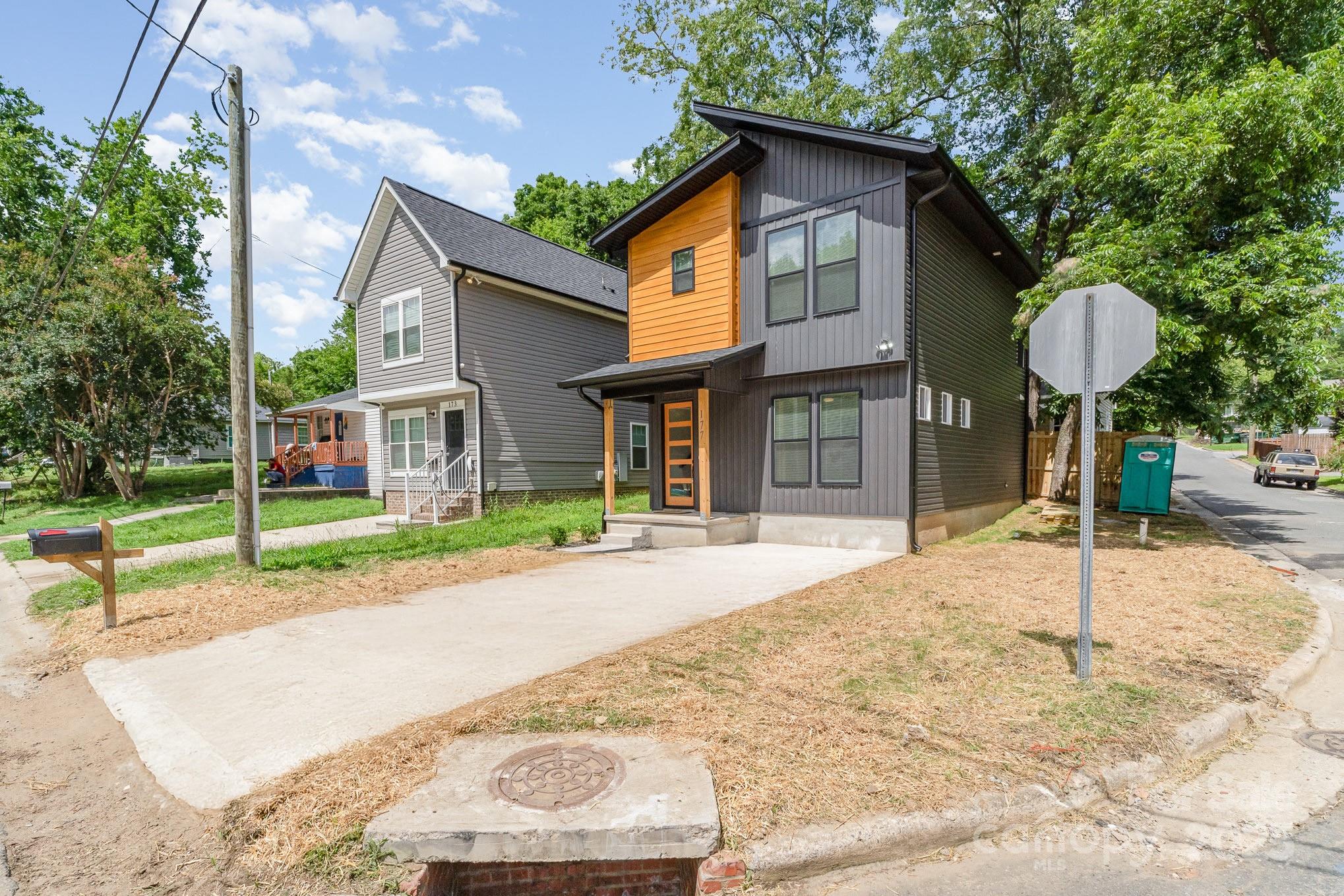 177 Georgia Street SW