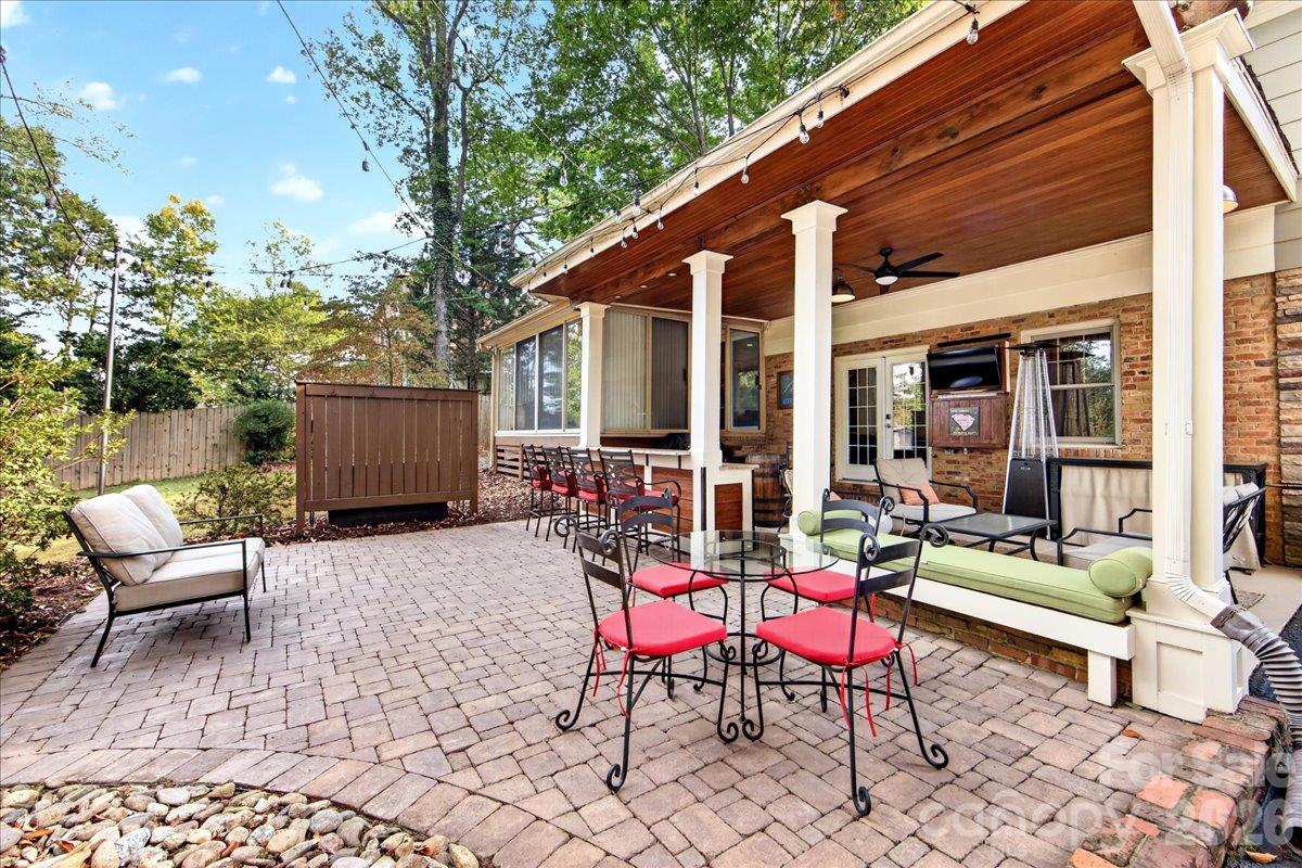 6532 Tall Oaks Trail