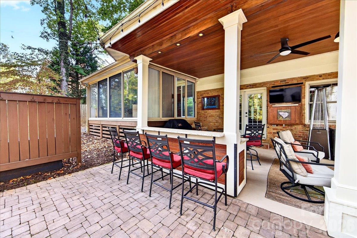 6532 Tall Oaks Trail