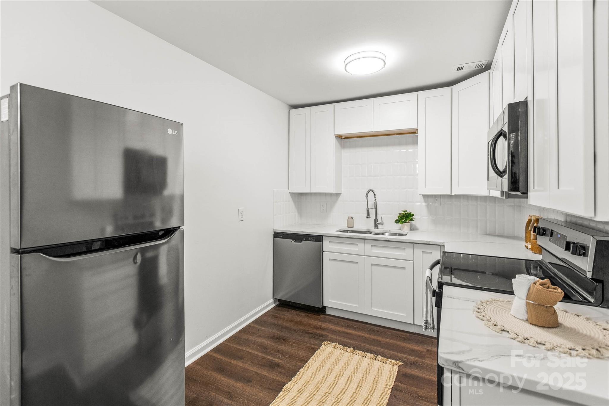 Salem Square Condominium - Residential