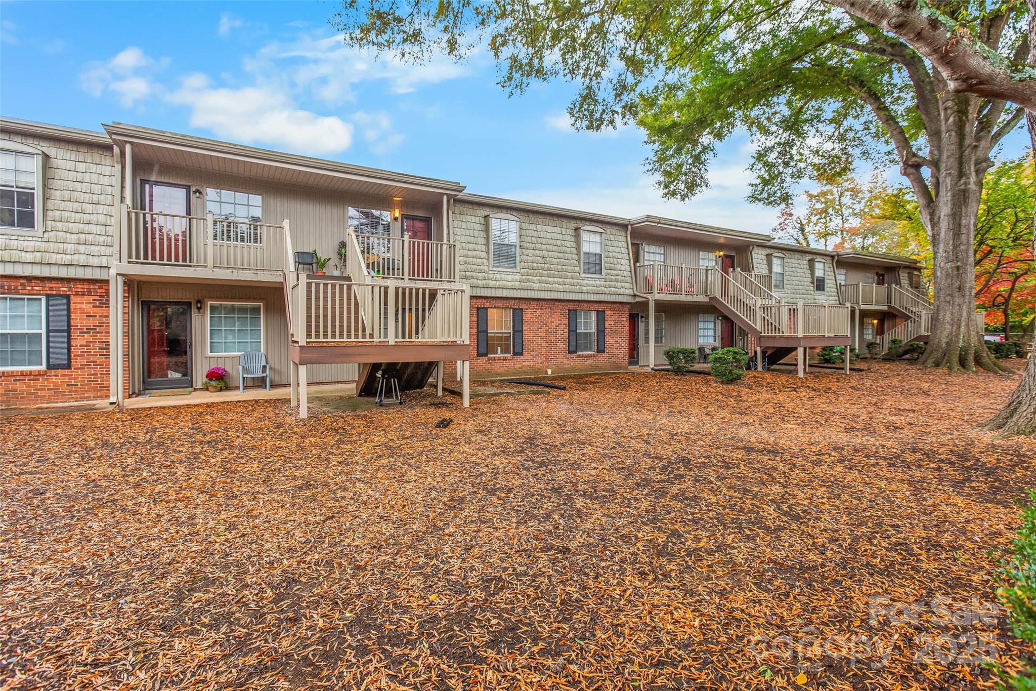 Salem Square Condominium - Residential