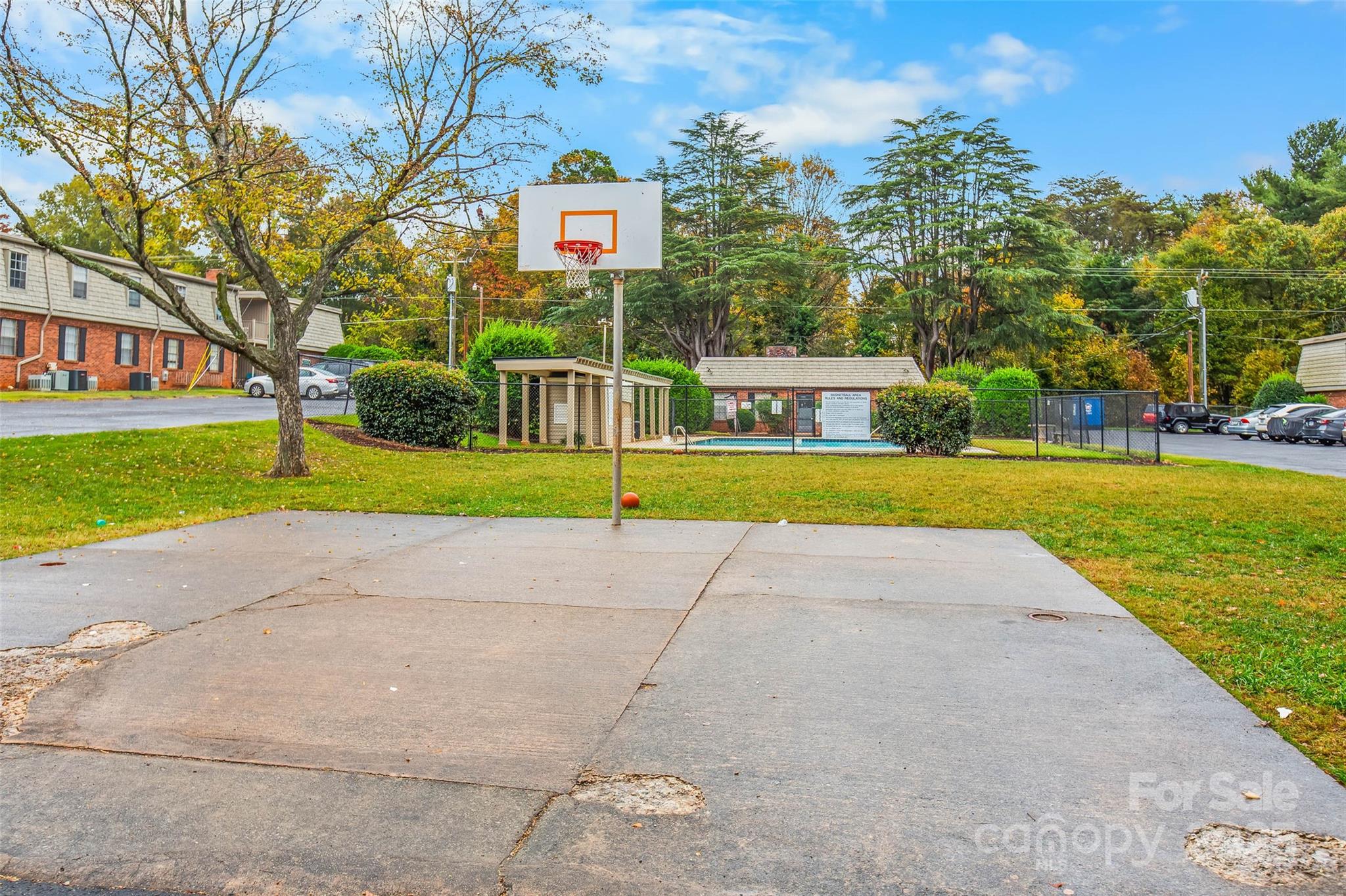 Salem Square Condominium - Residential