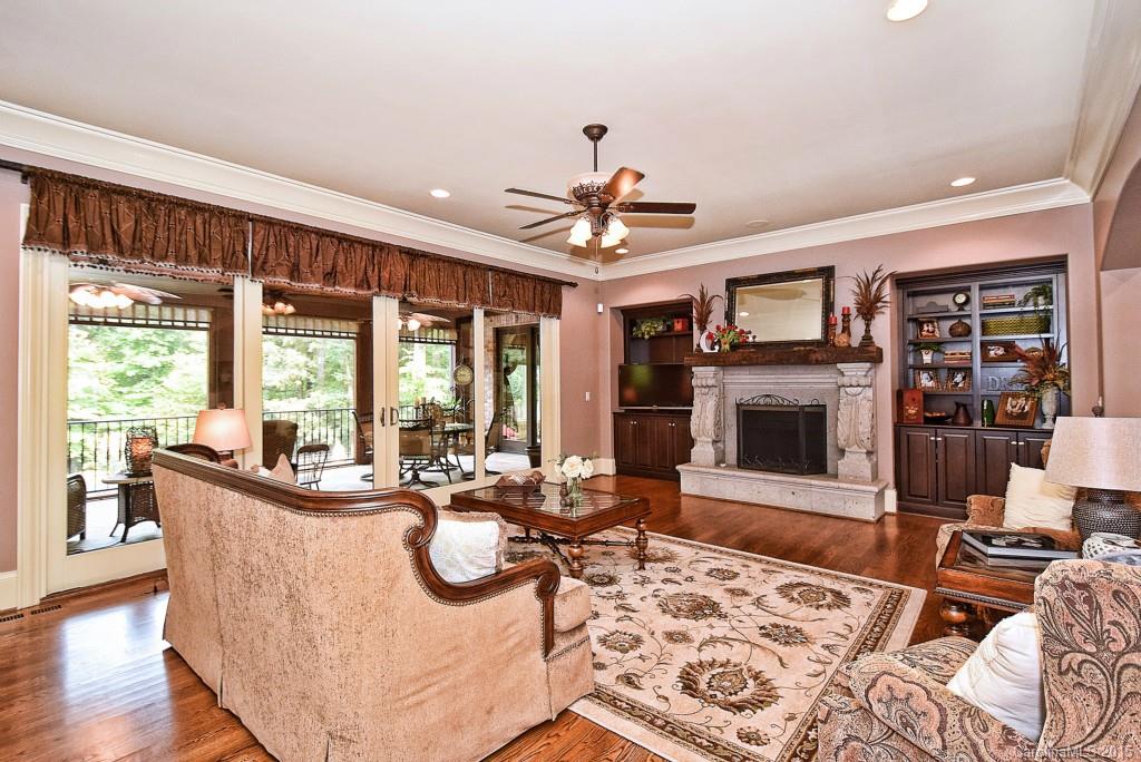 Woodleaf - Residential