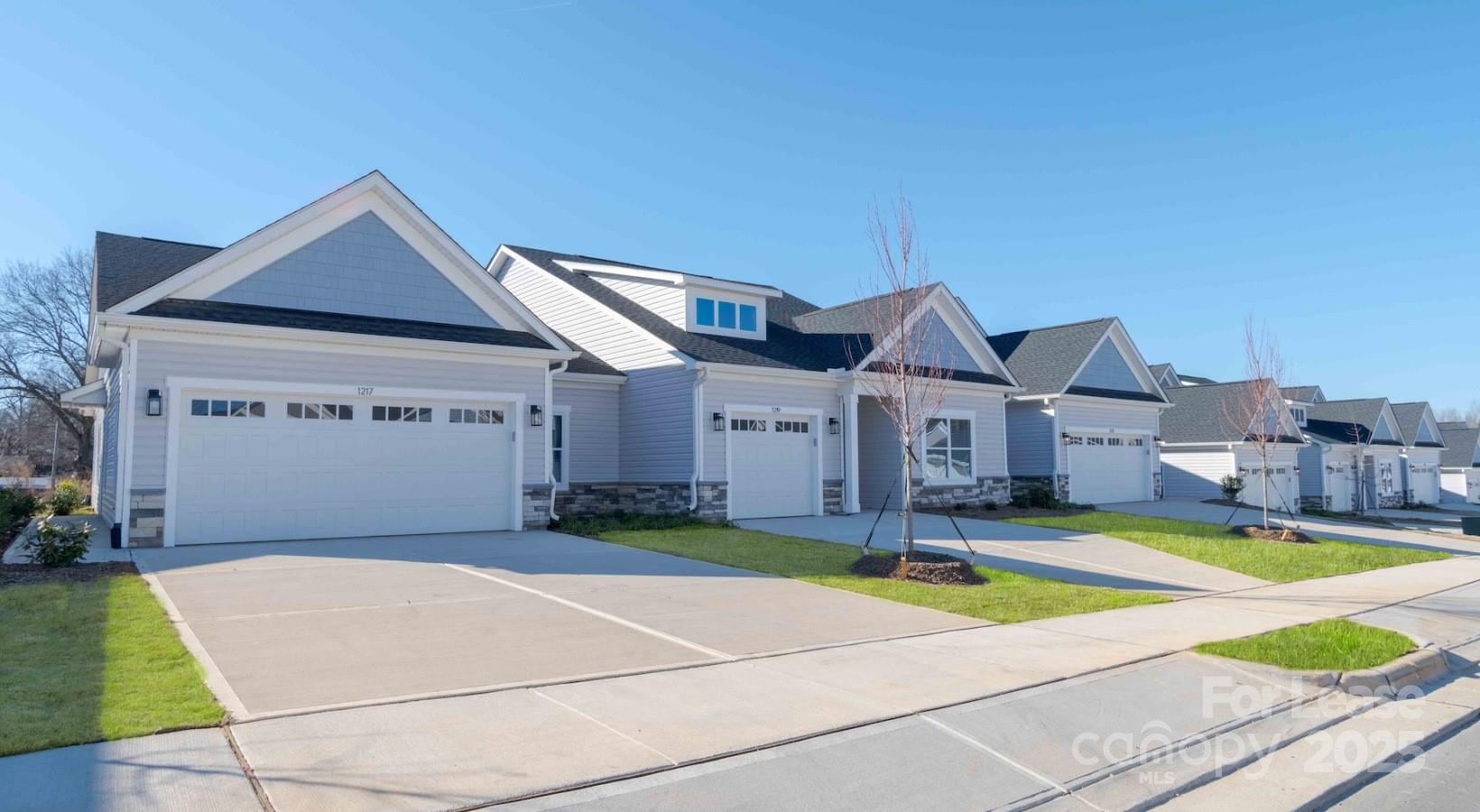 Dallas, North Carolina 28034, United States, 3 Bedrooms Bedrooms, ,2 BathroomsBathrooms,Residential,Active,173362