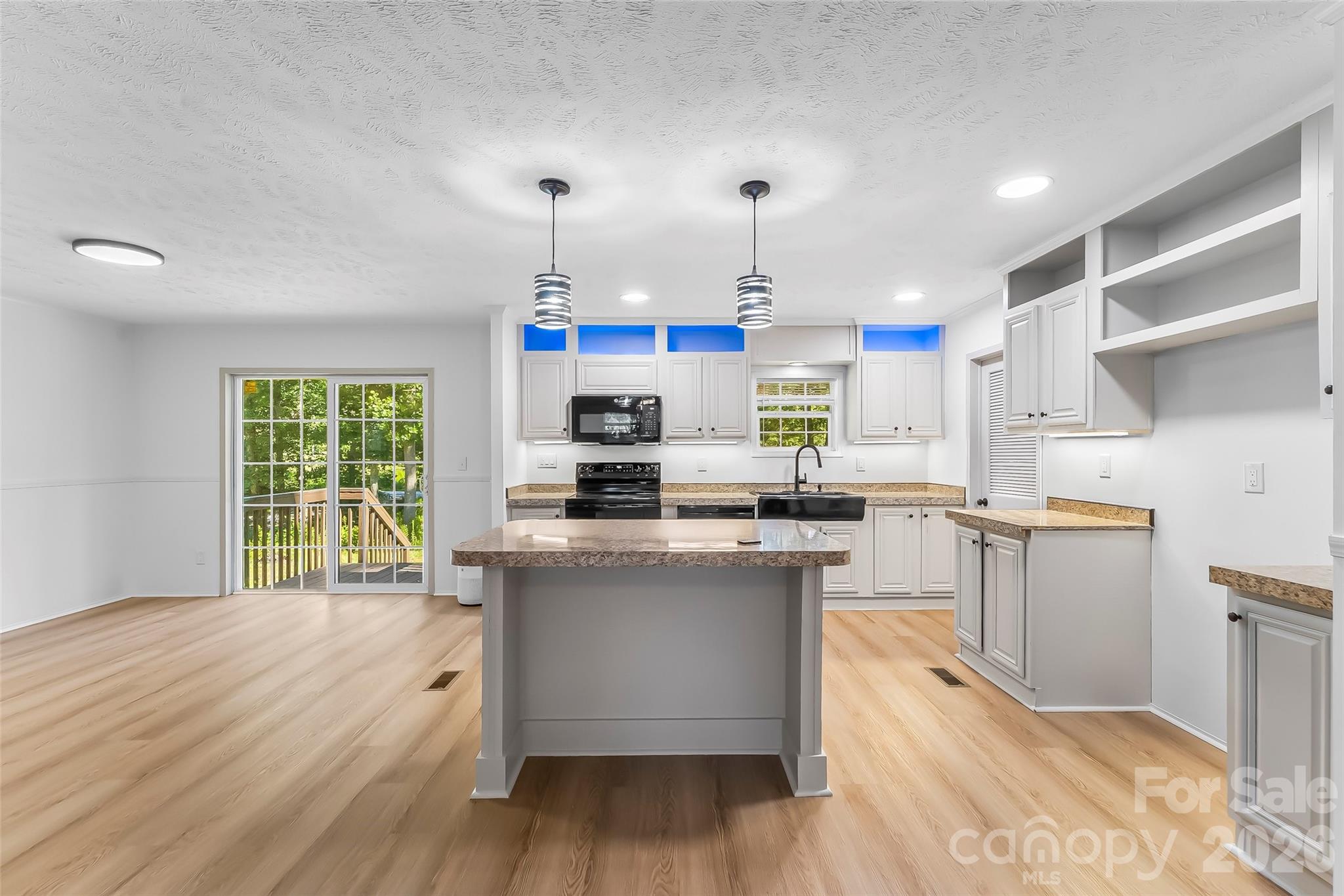 17 Windy Acres Drive