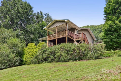 Photo of 169 Highview Drive, Maggie Valley, NC 28751 (MLS # 4411083)