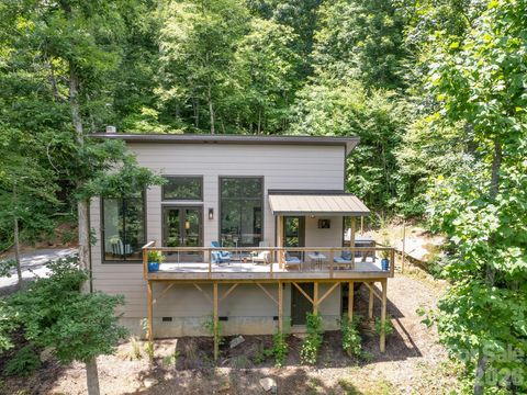 43 Tinkling Springs Lane Fairview NC 28730