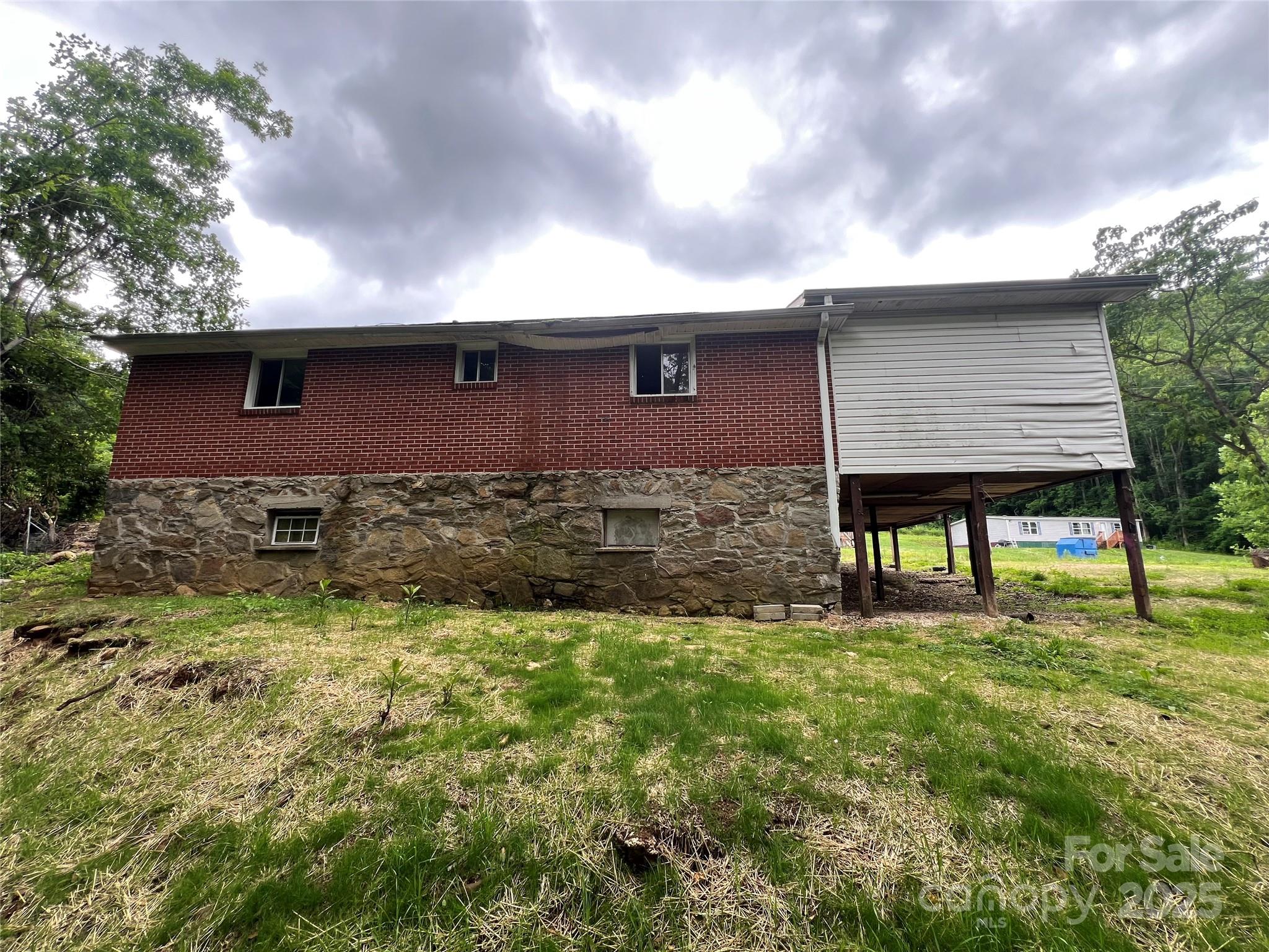 988 N Fork Road