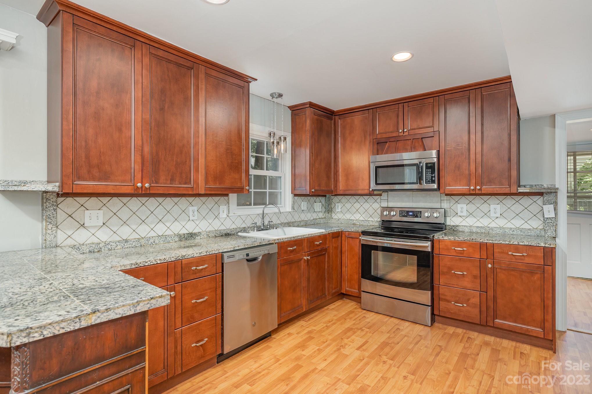 Sardis Woods - Residential