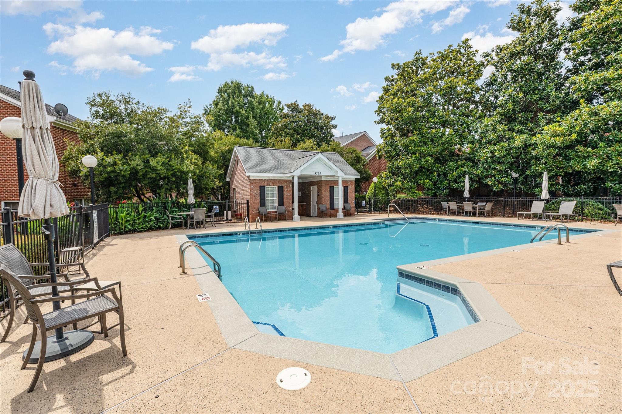 Bonnie Briar - Residential