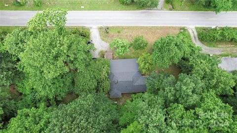 A home in Tryon