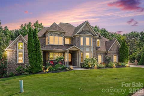 Photo of 470 Swift Creek Cove, Lake Wylie, SC 29710 (MLS # 4405807)