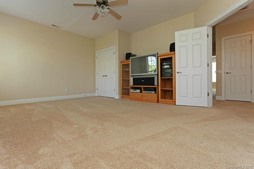 Regent Park - Residential