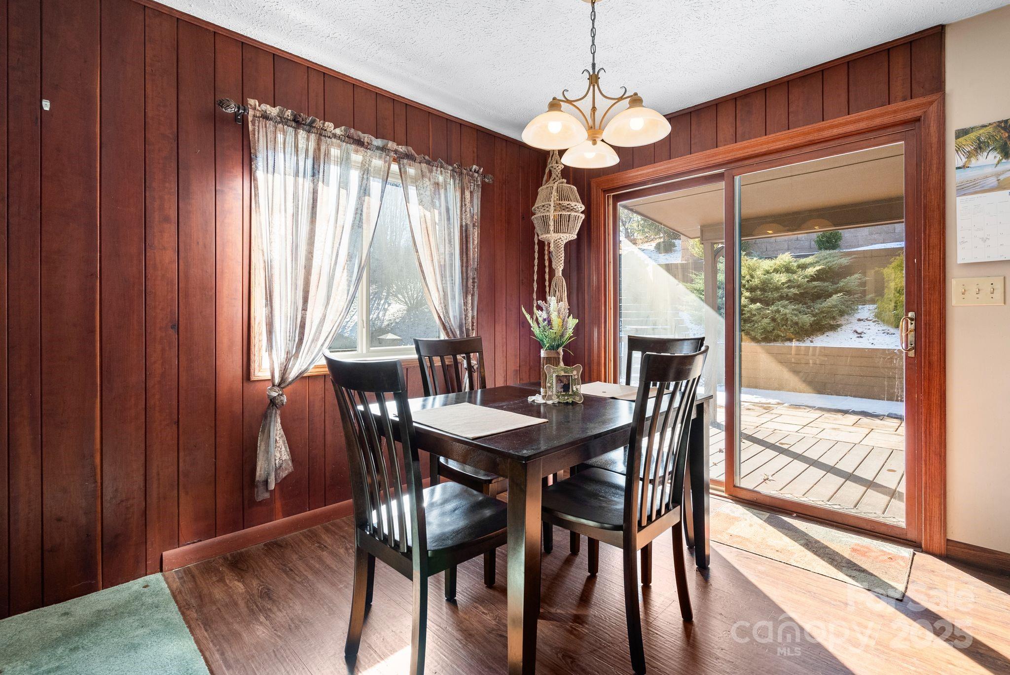 100 Beech Valley Estate