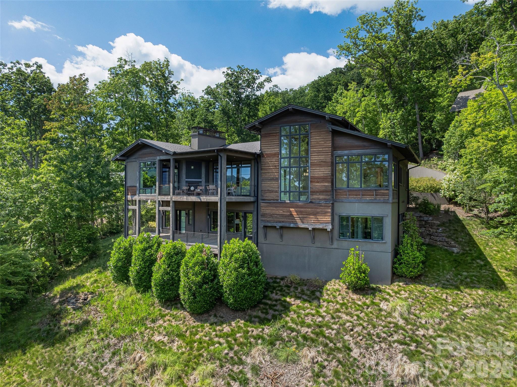 1121 Timberbluff Way