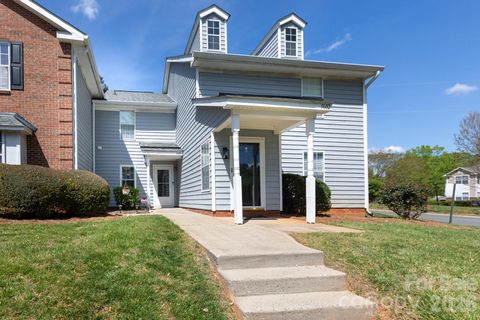 5600 Amity Springs Drive Charlotte NC 28212