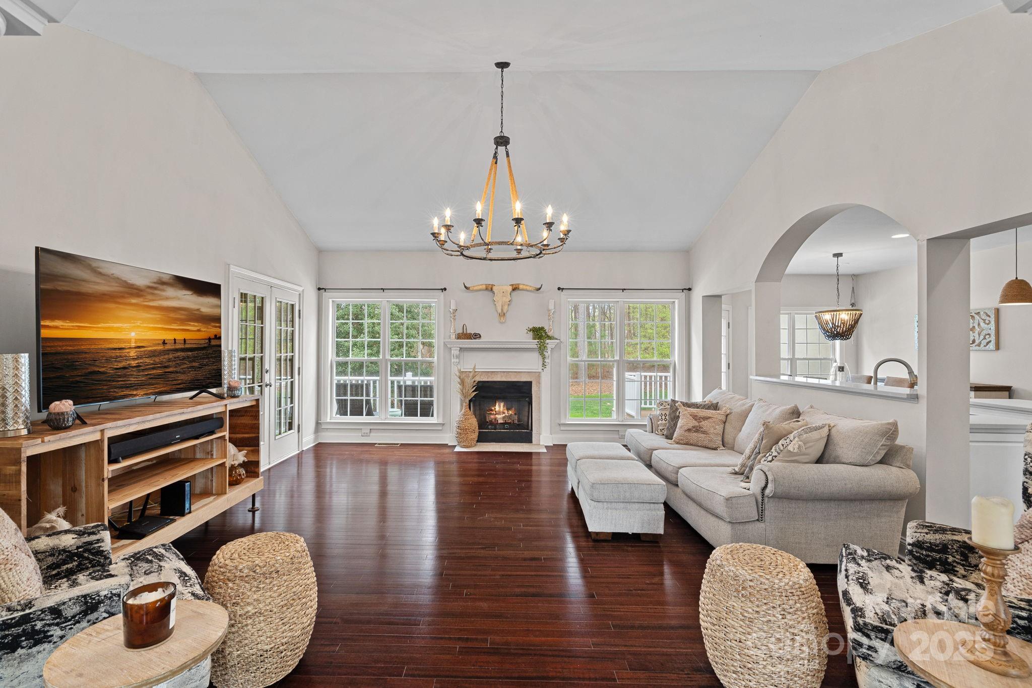 2587 Penngate Drive
