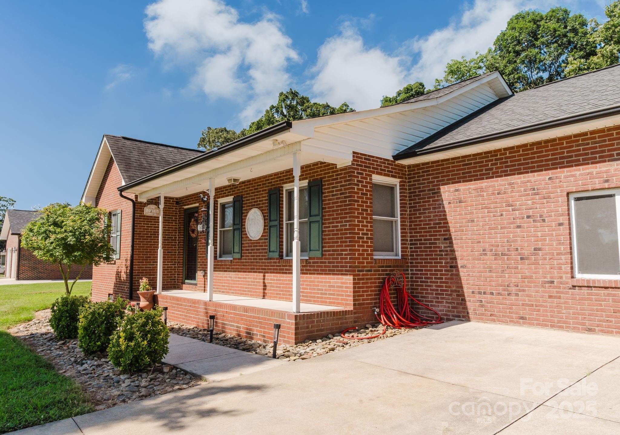 116 Green Meadow Lane